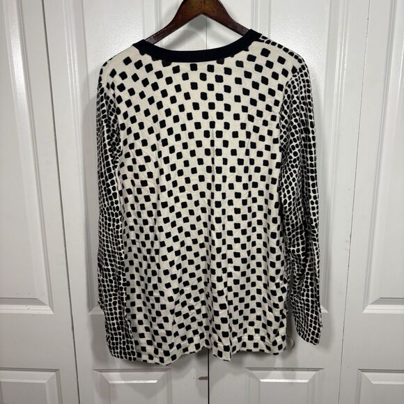 Isaac Mizrahi Live Womens 1X Cardigan Black White Animal Print Sweater Boho Chic - Picture 2 of 6